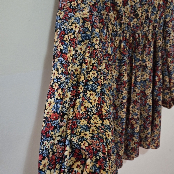 Kirundo fall dress , size S beautiful flowers wear only 2 times - Picture 7 of 9